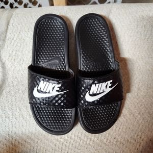 Black Nike sandals